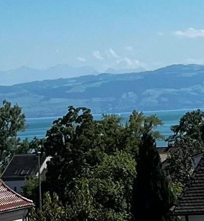 Traumhafte Ferienwohnung Mit See Und Bergsicht Friedrichshafen Luaran gambar