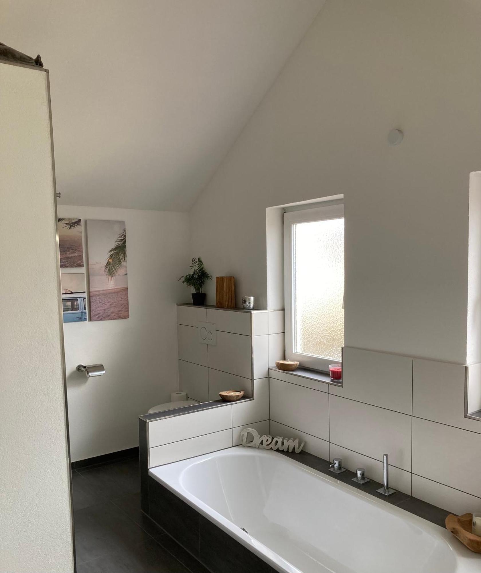 Traumhafte Ferienwohnung Mit See Und Bergsicht Friedrichshafen Luaran gambar